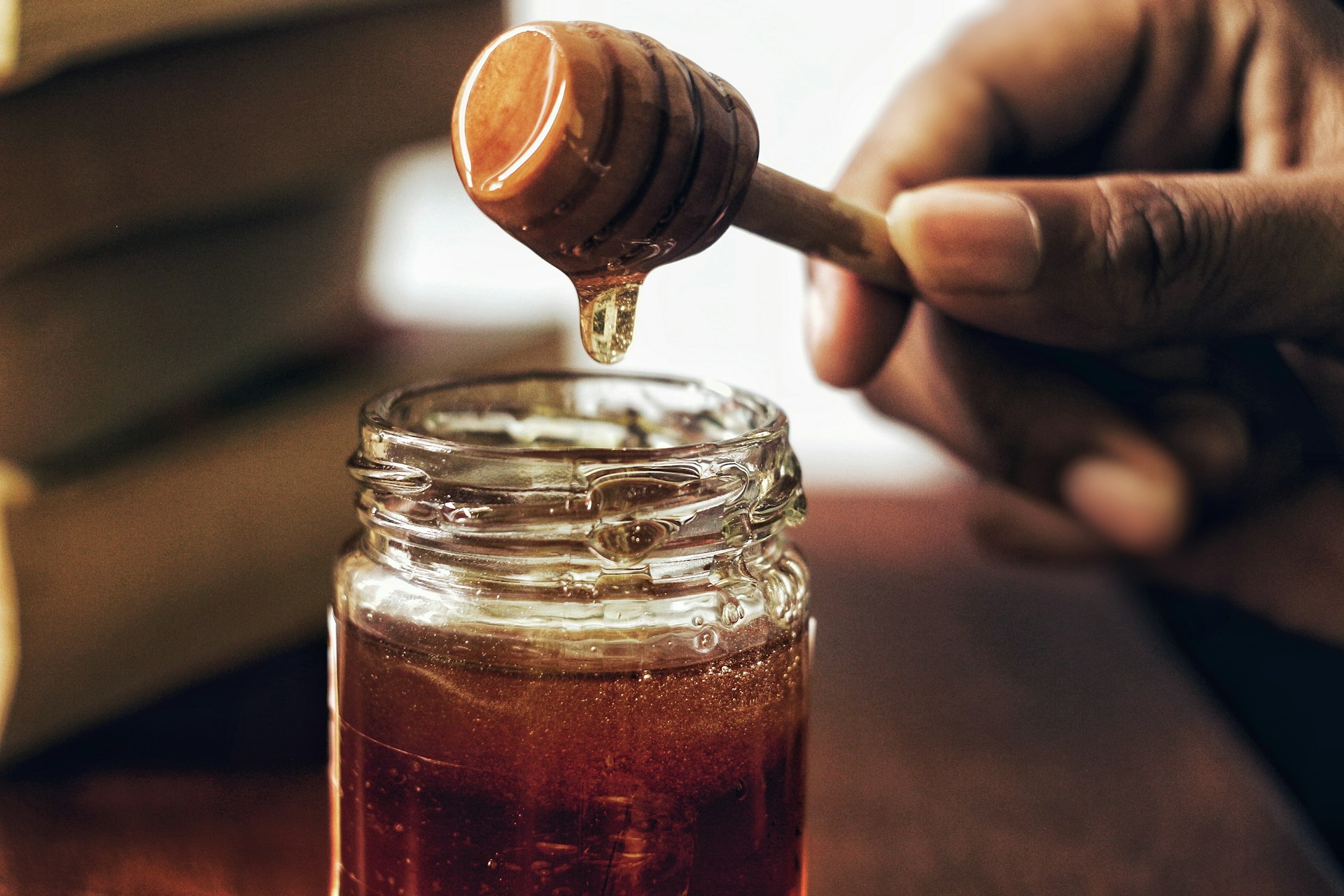 Succès mondial pour le miel Dominicain lors du National Honey Show 2024  au Royaume-Uni