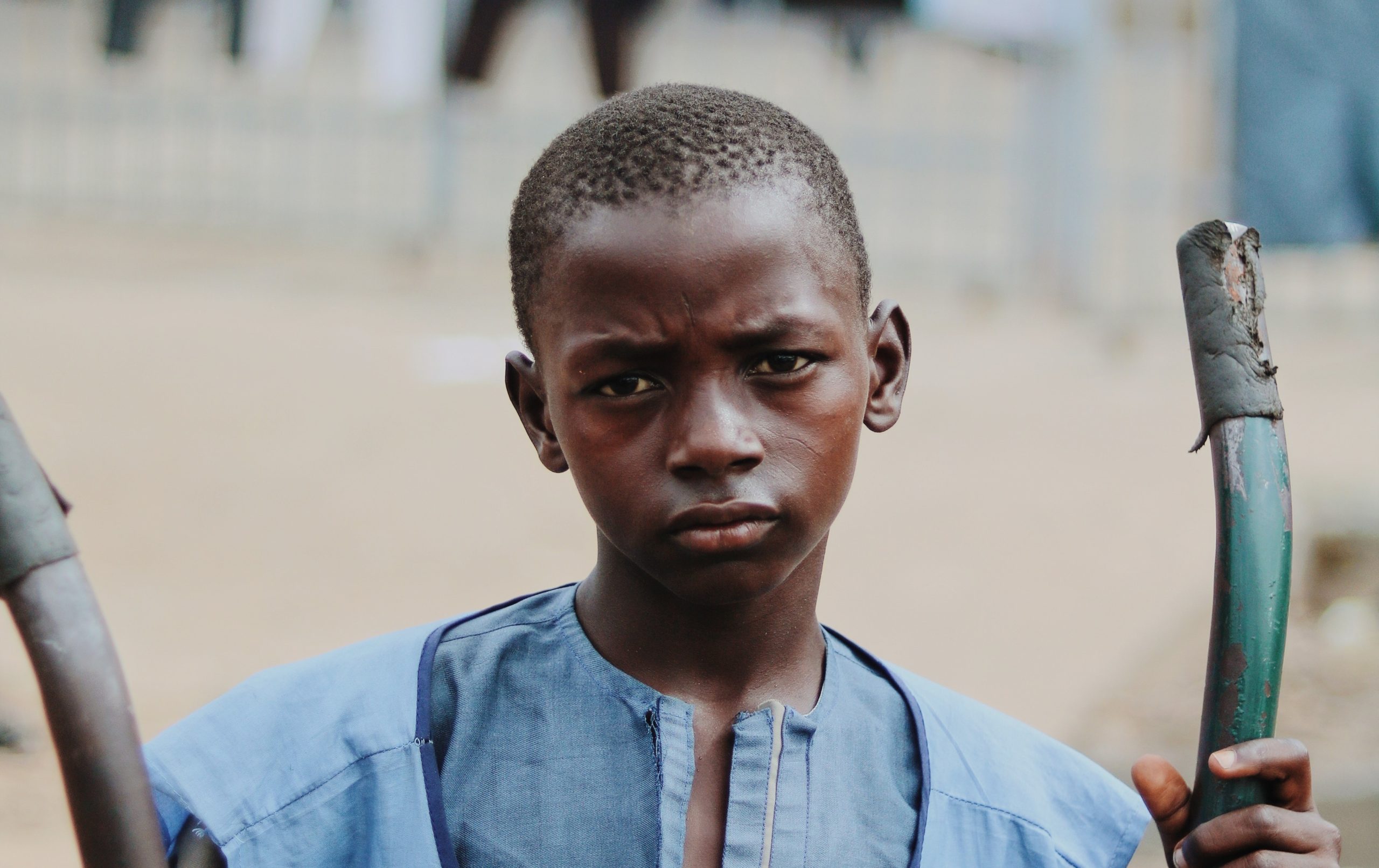 Côte d’Ivoire : Des enfants exploités dans les champs de cacao attaquent les multinationales du secteur